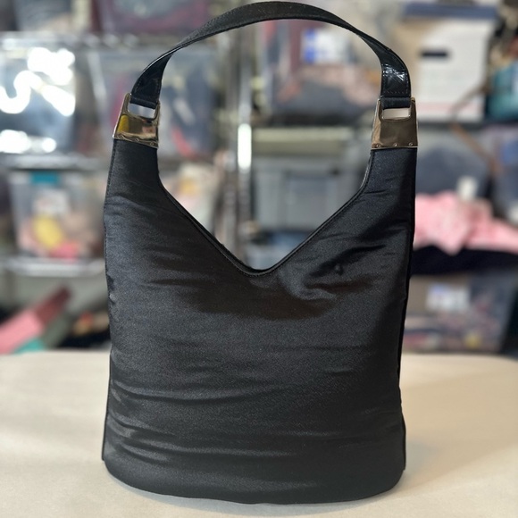Tom Ford’s GUCCI Shoulder Bag Satin Black - Picture 5 of 13